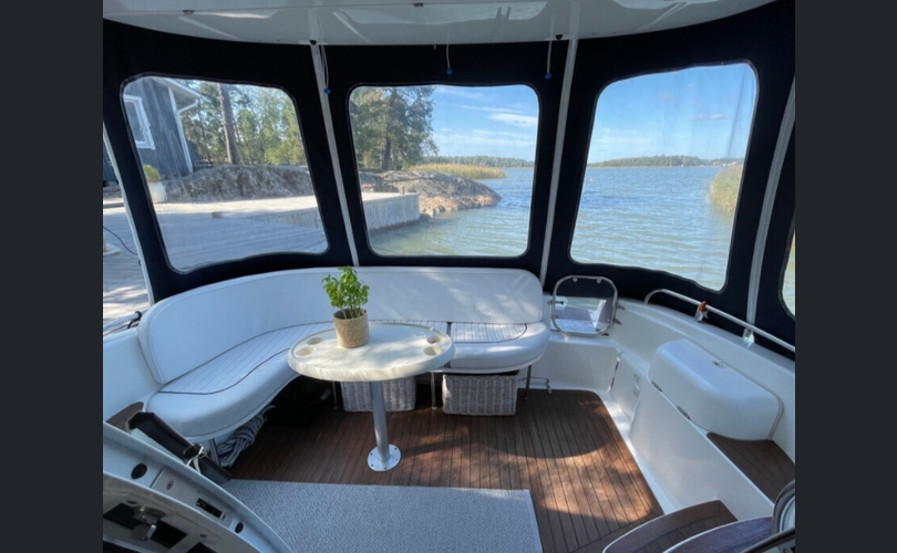 Sealine 33 Flybridge-kuva-10